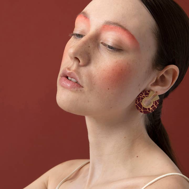 Kintsukuroi - Donut-Ohrringe aus Leder OKINAWA n.2 - Gran für den Großhandel von Peau de Fleur