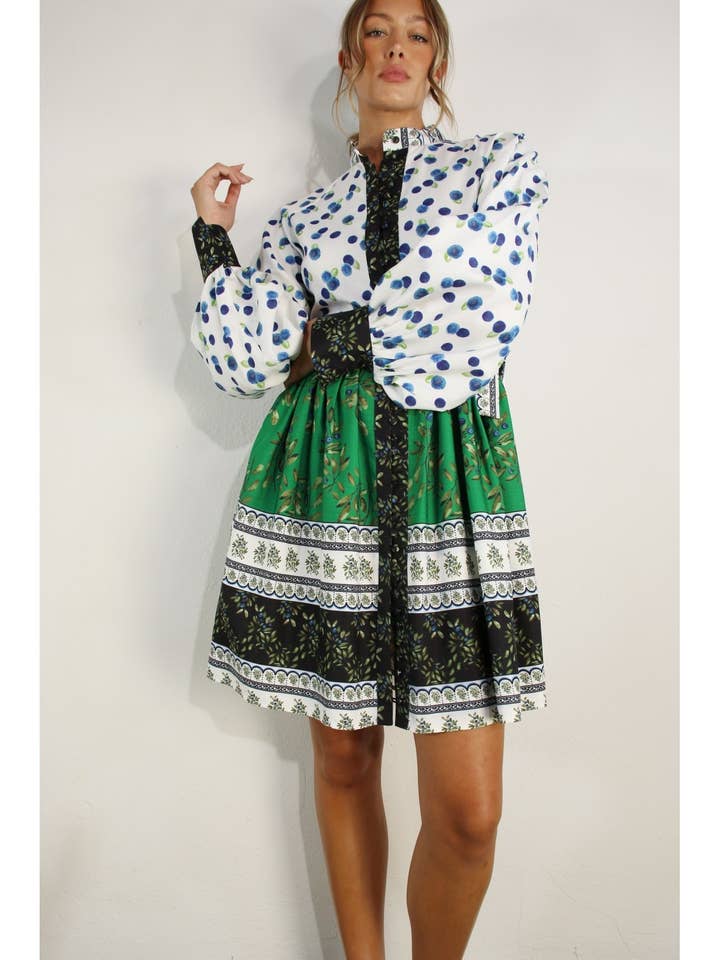 Mini-robe élégante à imprimé bordure pour la vente par Mulla