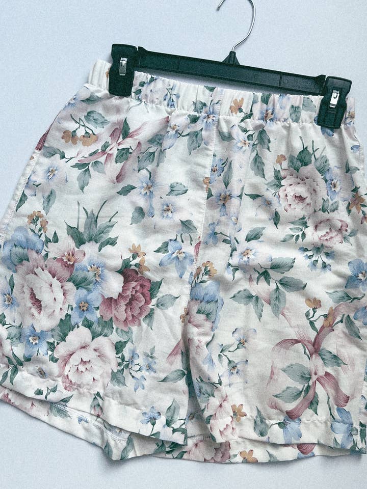 SHORTS PASTEL PETIT pour la vente par Jack Arden