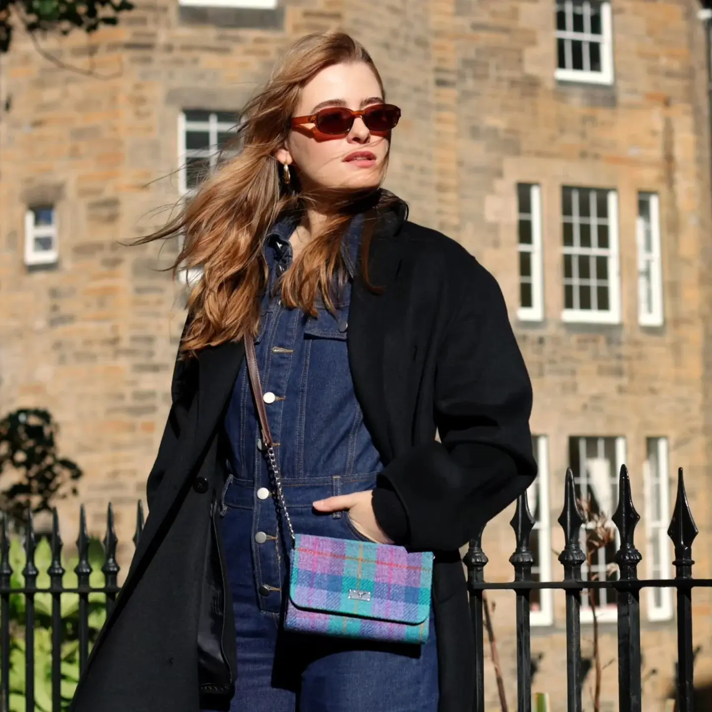 Dublin Gift Company - Wholesale Shoulder Bag - Women's - Harris Tweed Strathy Wallet Shoulder Bag3