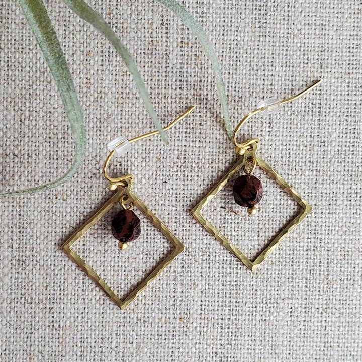 Boucles d'oreilles Eva - Obsidienne dorée pour la vente par MAJ