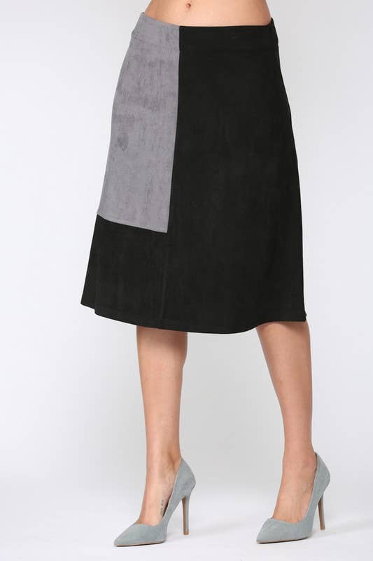 COSÌ COM'È Gonna Alexandra in pelle scamosciata elasticizzata in vendita all'ingrosso su Faire1