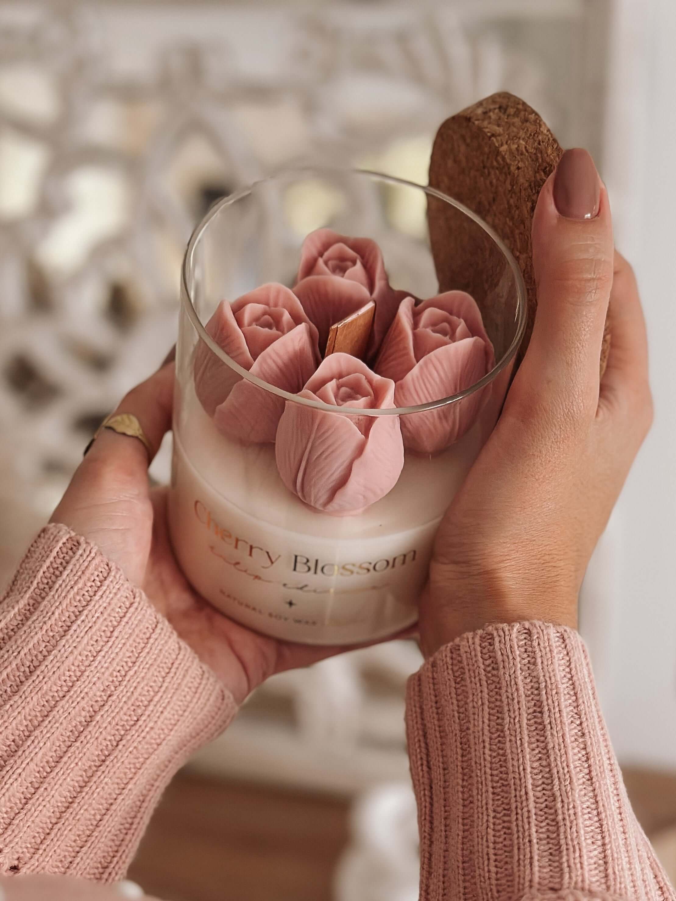 Tsuki Box - Wholesale Novelty Candle - Botanical Candle | Pink Tulips | Cherry Blossom 400g5