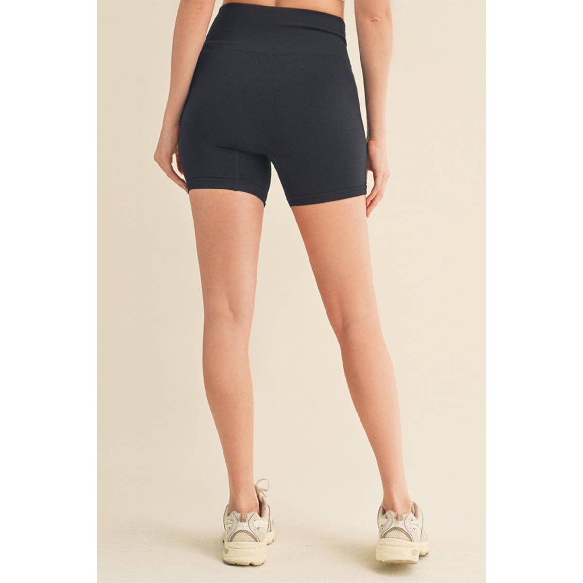 UP CLOTHING - Vente Short de sport – femme - SHORT DE VÉLO SANS COUTURES11