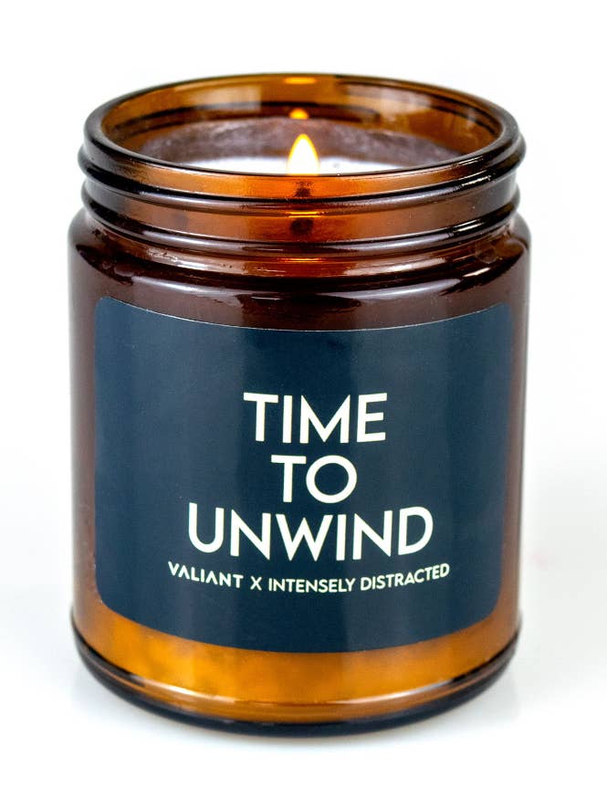 Candela per Rilassarsi | Lavanda + Bergamotto | Regalo a tema cucito per la vendita all'ingrosso da parte di Intensely Distracted