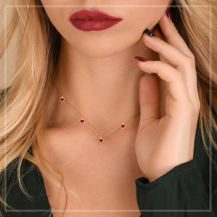 Collier 5 charms cœur en argent sterling 925 avec émail CZN0024GPRL pour la vente par llama's jewels