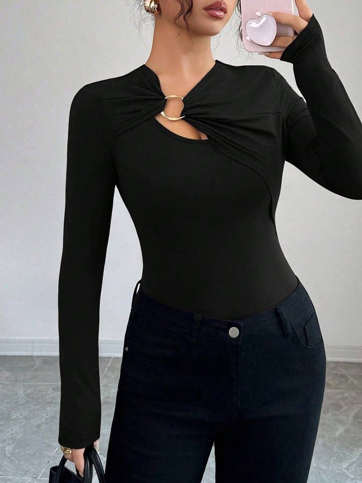 Lovenne - Wholesale Knit Top - Women's - Asymmetric cutout slim-fit top20