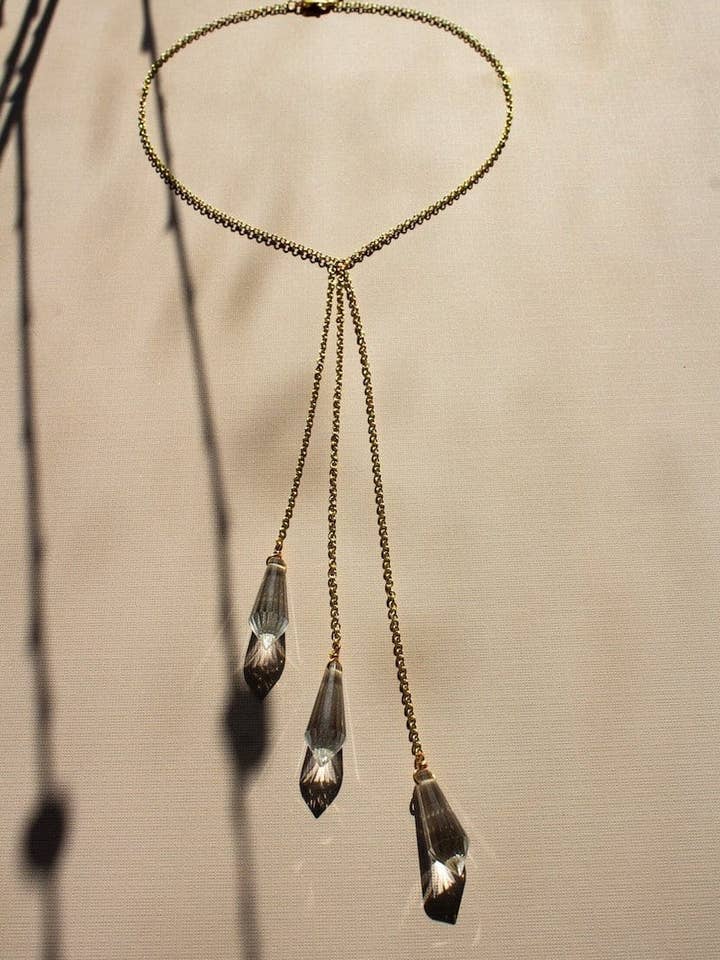 Mirai pour la vente par Alyson Nicole