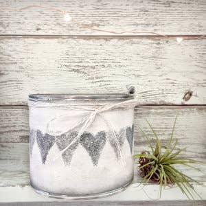 'Heart Banner' handgemaakte premium sojakaarsen met dubbele lont voor wholesale door Sweet Gumball Inc.