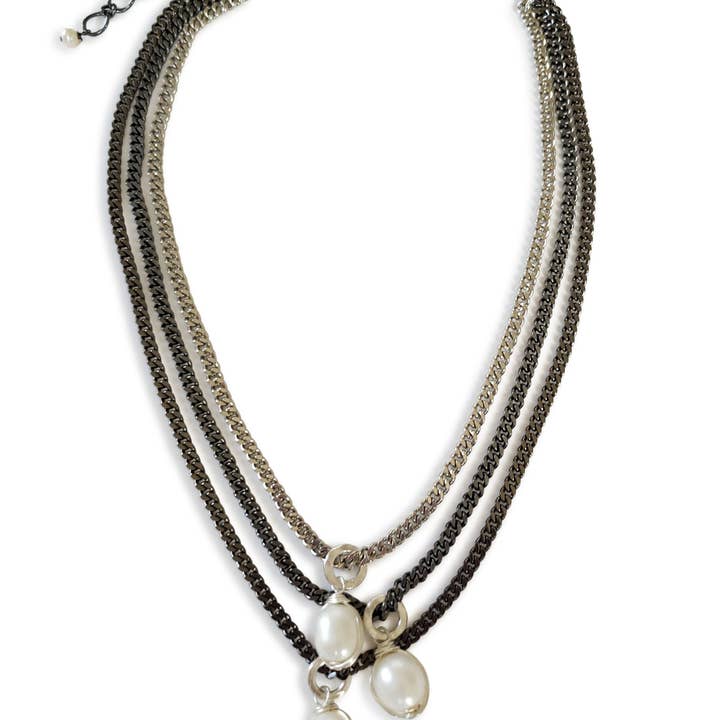 Maya Vit - trippel kedja halsband för wholesale av Ilze Jewelry