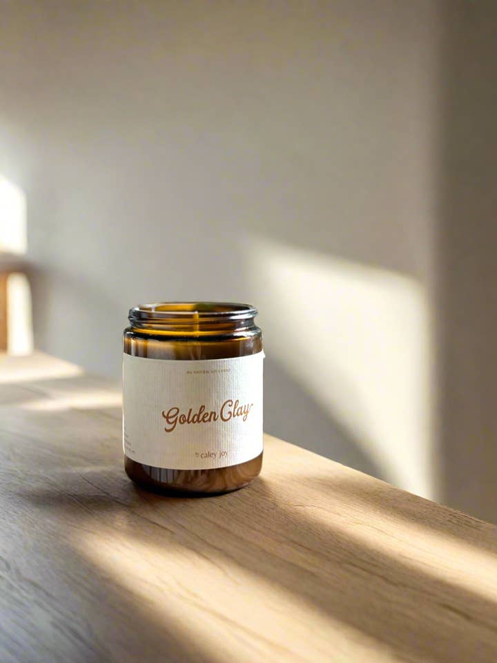 Golden Clay | Candela di soia per la vendita all'ingrosso da parte di By Caley Joy