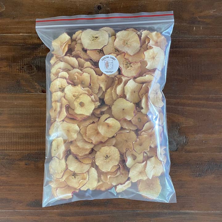 Cocktail Candy - Wholesale Dried/dehydrated fruit - Food Service Bag - Dehydrated Apples (Red Skin - Variety Varies)1