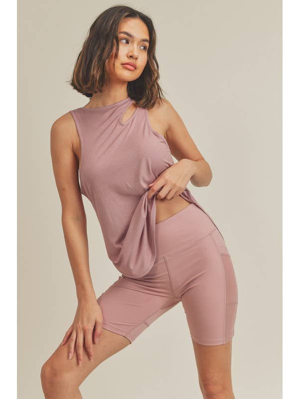 KIMBERLY C - Venta al por mayor Camiseta sin mangas - Mujer - Top sin mangas de canalé ligero con corte asimétrico y aberturas10