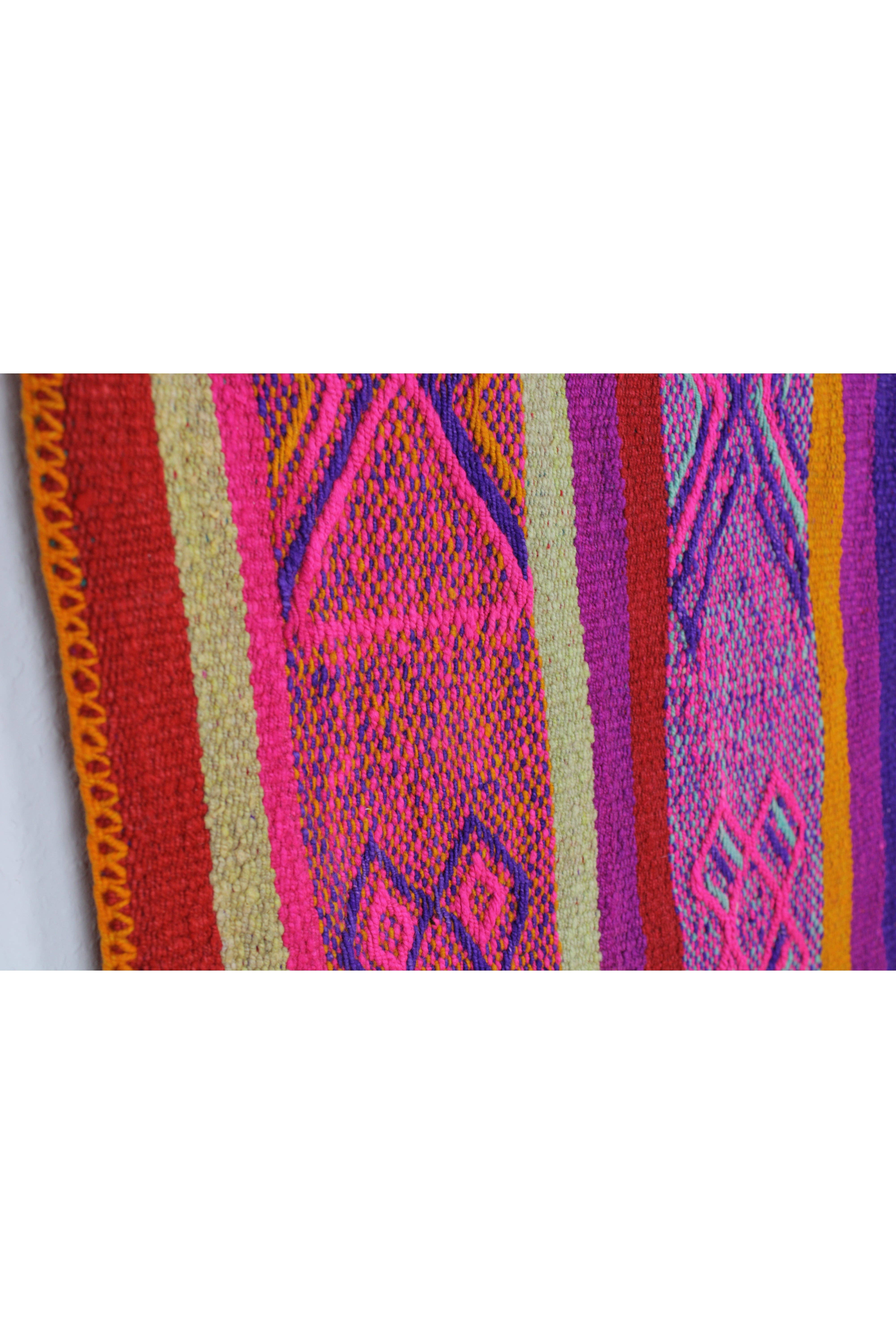 Marie Dittmer (Glueck & Fund) - Venta al por mayor Alfombra pequeña - Frazada Teppich vintage 146x150 tejido a mano de Perú7