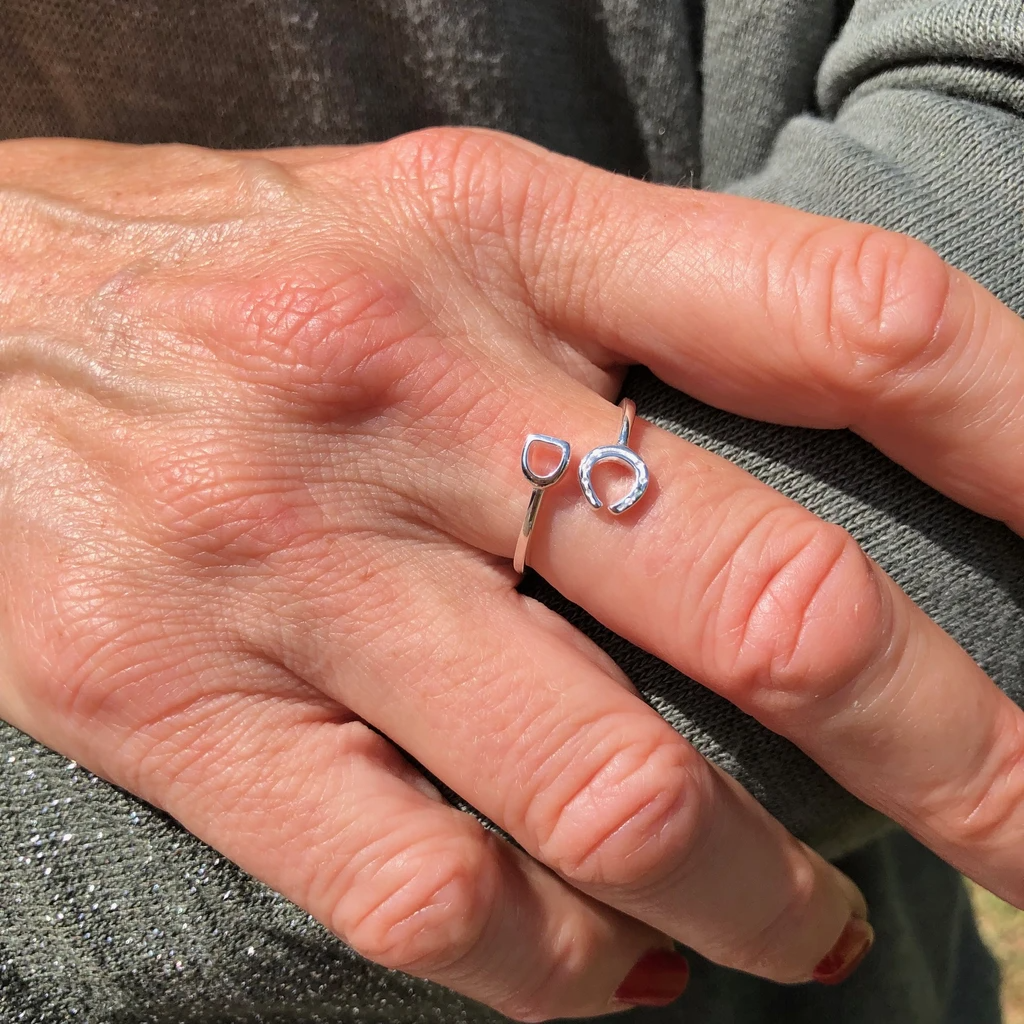 REEVES & REEVES – wholesale Band/stacked ring – Stirrup and Horseshoe Ring1