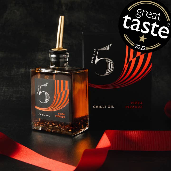 Chilli No. 5 – Engroshandel Olivenolie – Pizza Pizzazz - 200ML chili olie flaske gave - Hot Pizza Oil3
