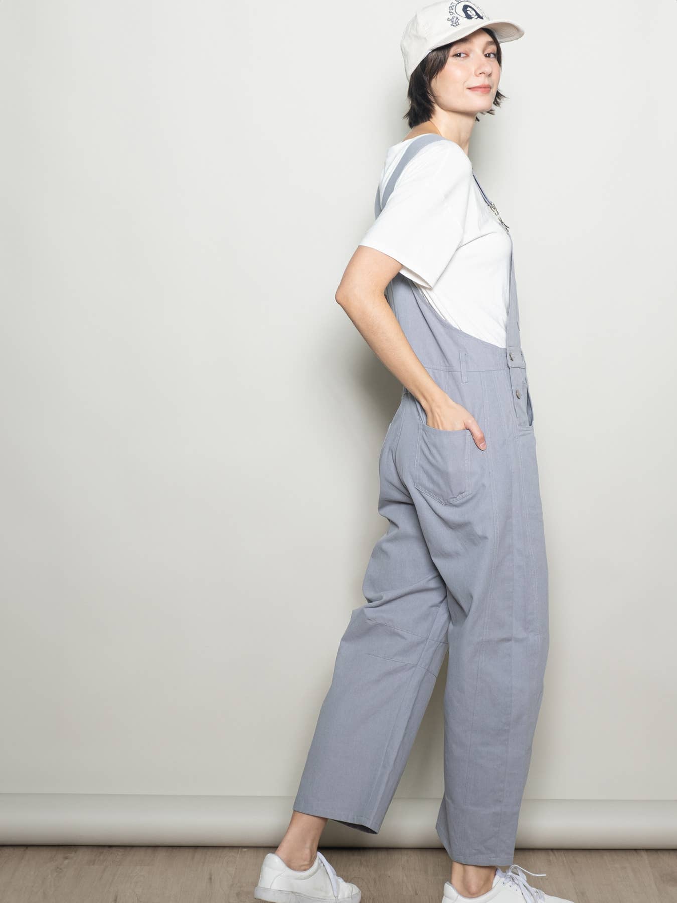 Elloh Collection - Wholesale Overalls - Women's - Relaxed Fit Barrel Leg Cotton Overall w Adjustable Straps5