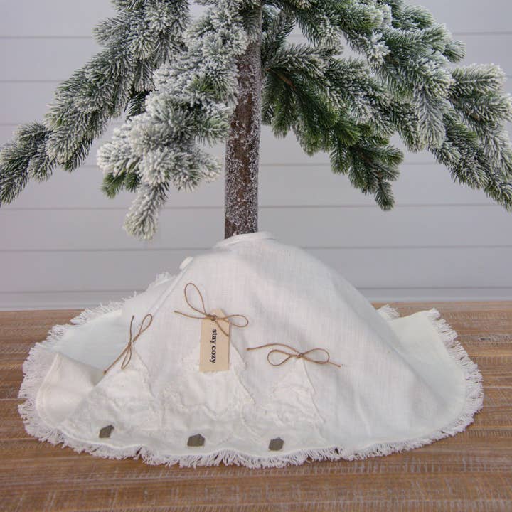 Audrey's Home & Gift - Wholesale Tree Skirt - Tree Skirt - Raggedy Trees with Fabric Tag (PC)