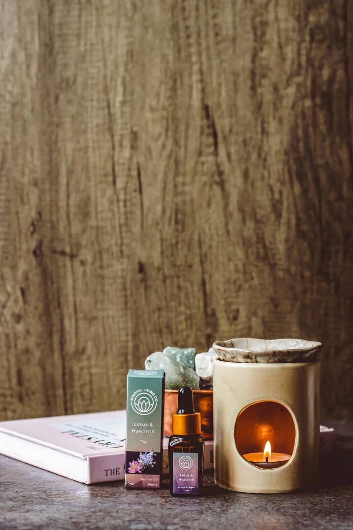 Mindful Living Co. - Wholesale Fragrance Oil - Lotus & Hyacinth Aroma Oil0