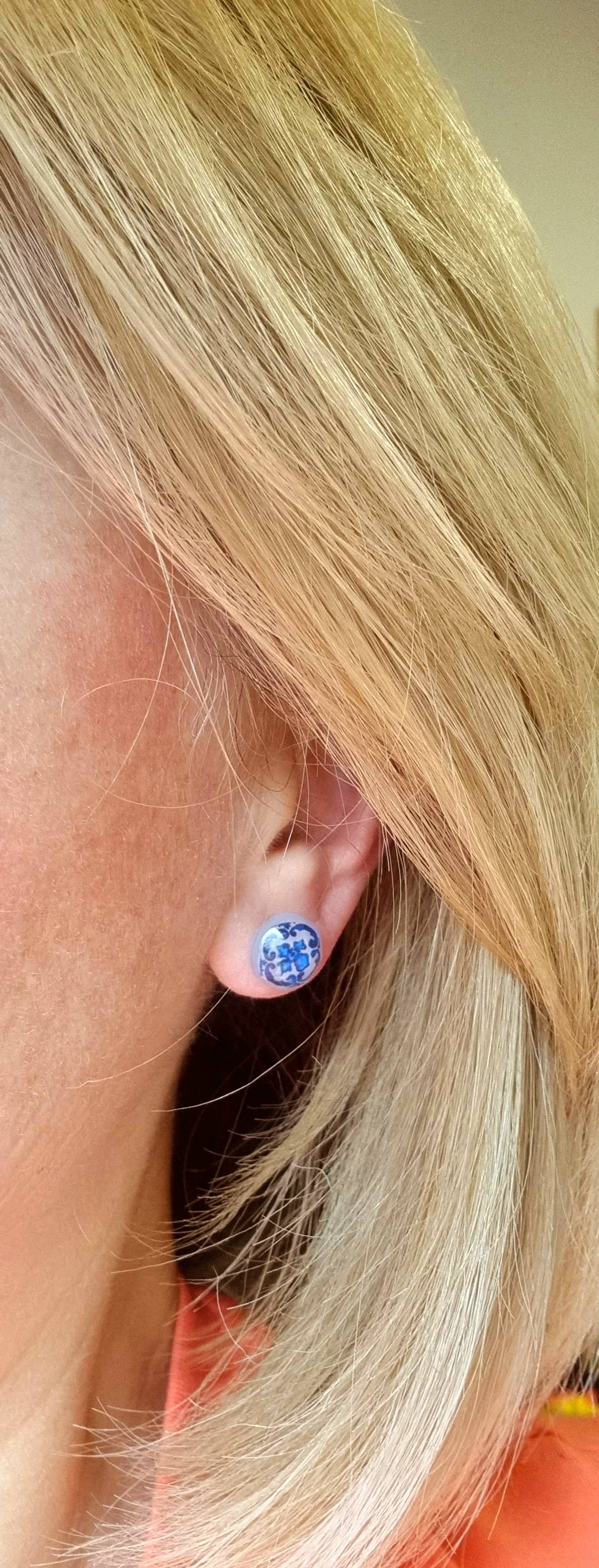 LUSO TILES JEWELRY - Vente Clous d'oreille - Petites boucles d’oreilles rondes en résine UV12