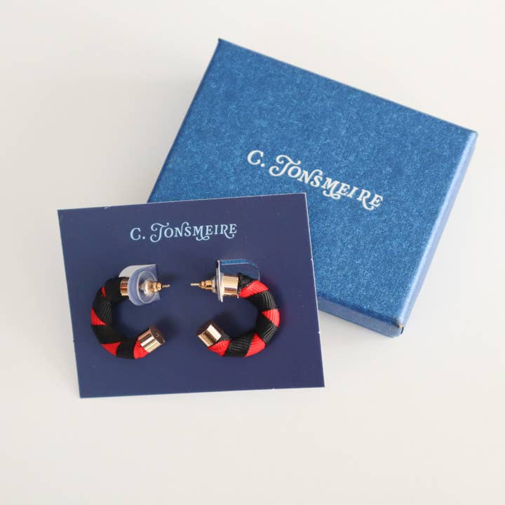 The Arches Huggie for wholesale by C. Tonsmeire