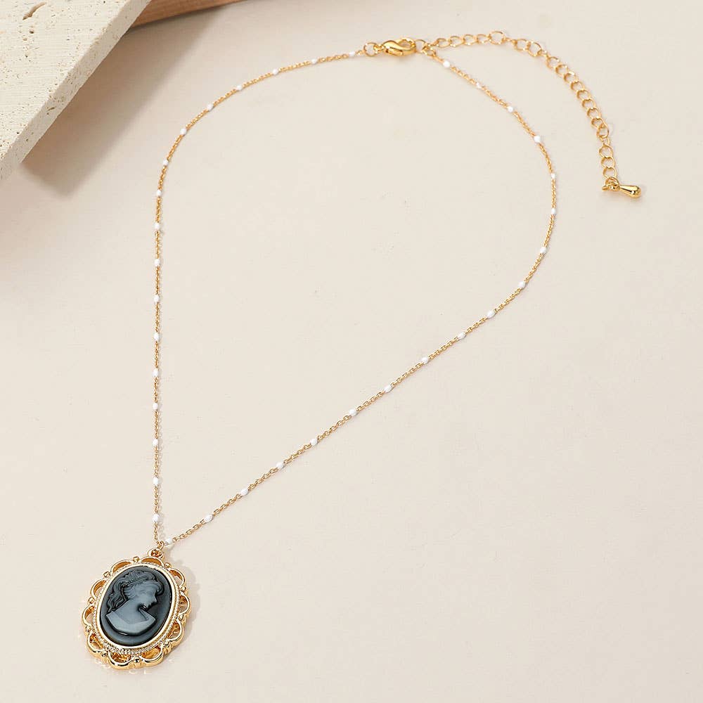 Sensibling Corp. - Wholesale Pendant/Charm Necklace - Vintage Cameo Pendant Necklace2