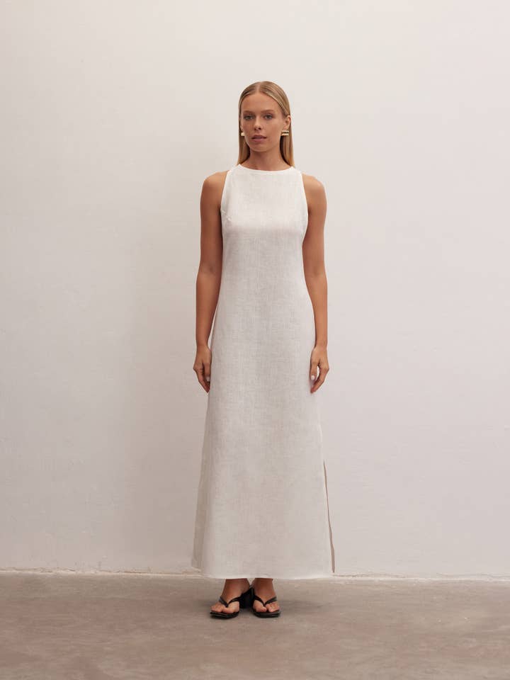Oasis | Sleeveless Maxi Linen Dress for wholesale by Le Cle