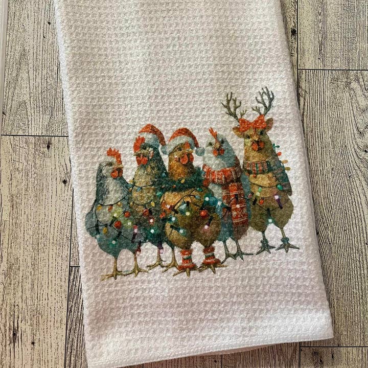 Torchon à vaisselle en tissu gaufré Christmas Chickens pour la vente par Prairie Chicken Sticker Shop & Gifts