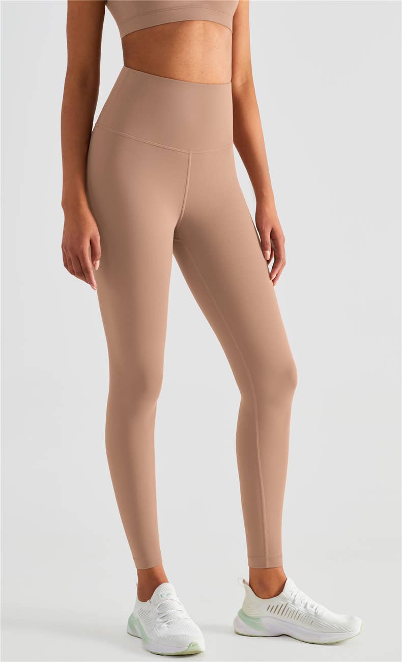 91thelabel – Leggings de desporto/casuais - Mulher por atacado – Legging de cintura alta Victory com modelagem em tecido Lycra®9