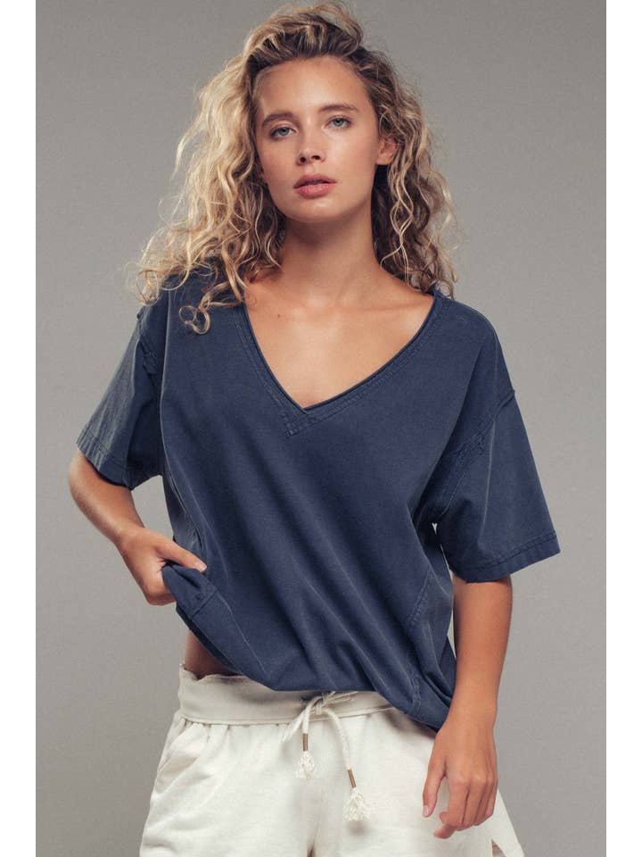 Urban Daizy - Wholesale T-Shirt - Women's - Vintage Wash V-Neck Cotton Tee4