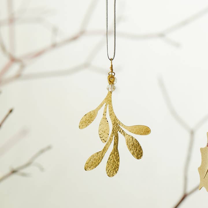 Christmas Decoration Mistletoe for wholesale by Just Trade UK