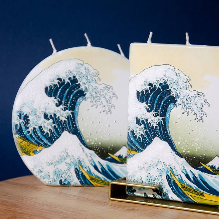 Flatyz Candles - Wholesale Novelty Candle - Flat Hand-Crafted 6" Round Candle - The Great Wave