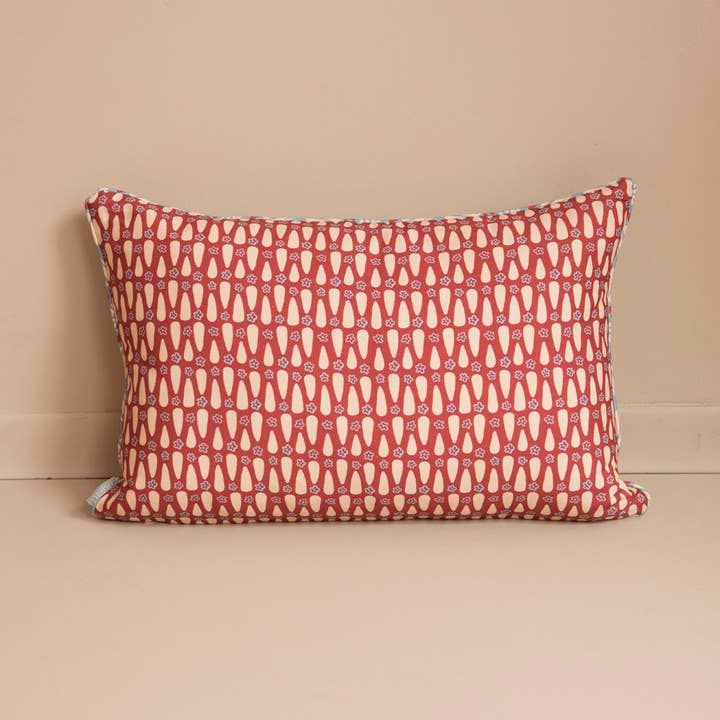 Mahe Homeware - Wholesale Throw/Decorative Pillow - Blue Pop Floral Cushion 40x601