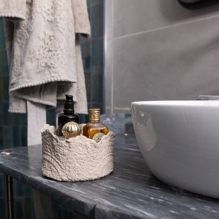 Clay Materico Mignon Corinthian for wholesale on Faire1