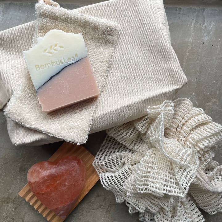 BombusLeaf – wholesale Make-up/cosmetic bag – Cosmetic / Toiletry Bag - Sustainable, Unbleached Cotton4