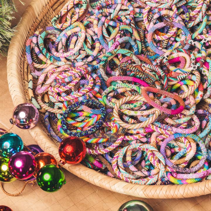 Cosy Buddha - Wholesale Beaded bracelet - Hand Crocheted Roll Bead Bracelets