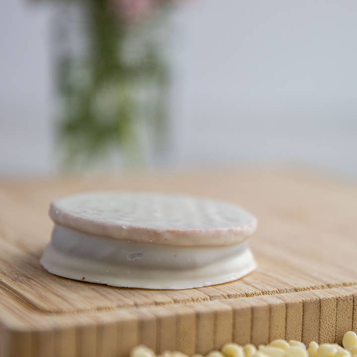 Coco Karamel – wholesale Biscuit – Kosher White Chocolate Alfajores 52g
