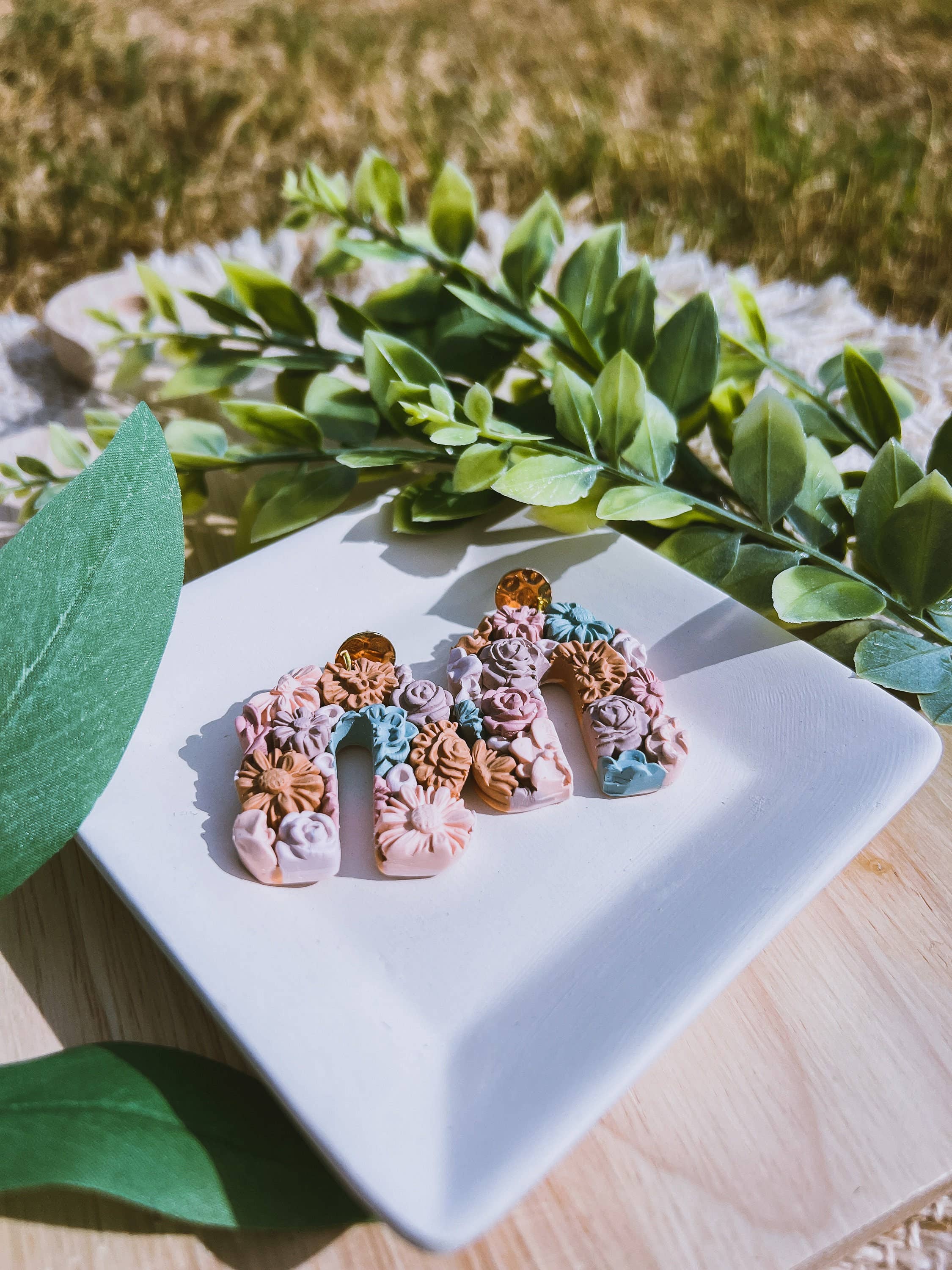 Belu Designss - Wholesale Dangle Earrings - Colorful Flowers Arch Handmade Polymer Clay Earrings4