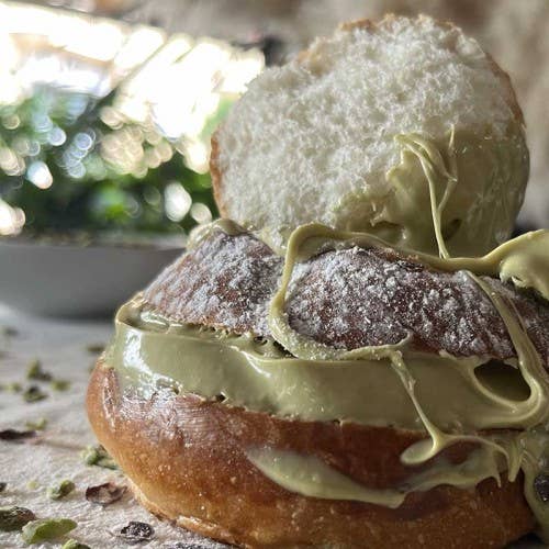 LUSCIOUX - OMNIA GROUP SRL - Wholesale Nut Butter - Supreme Pistachio Cream 45% for Filling | Bucket 5 Kg
