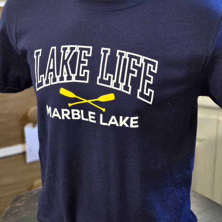 Lake It To The Limit and Possibili-Tees Apparel - Vente T-shirt sérigraphié – unisexe - Vie au Lac /Rames - NOM PERSONNALISÉ !1