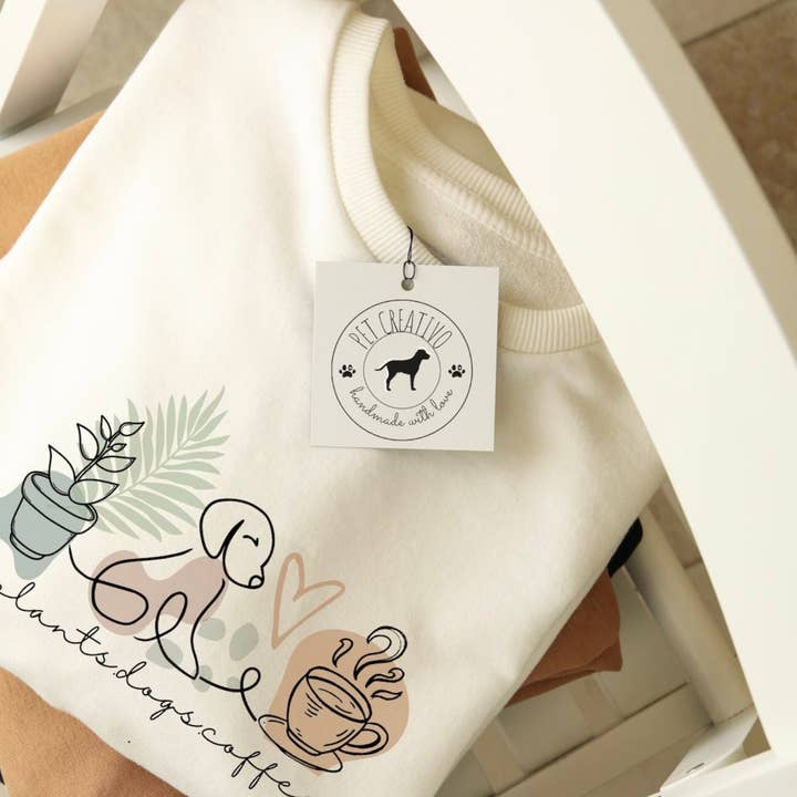 Chandail minimaliste Plants Dogs Coffee pour la vente par Pet Creativo