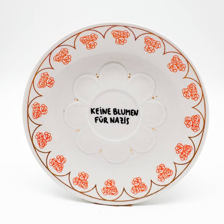 Wall plate small NO FLOWER FOR NAZIS "retro" for wholesale by ohRuby