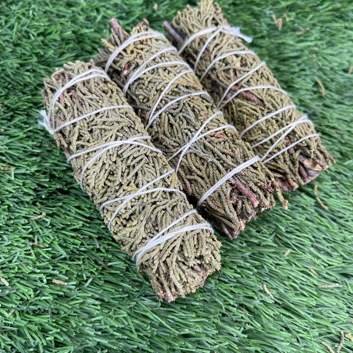ORGANIC Juniper Sage, Juniper Smudge Stick, Hand Wrapped and other Purchase Wholesale juniper smudge stick. Free Returns & Net 60 Terms on Faire trending on Faire.