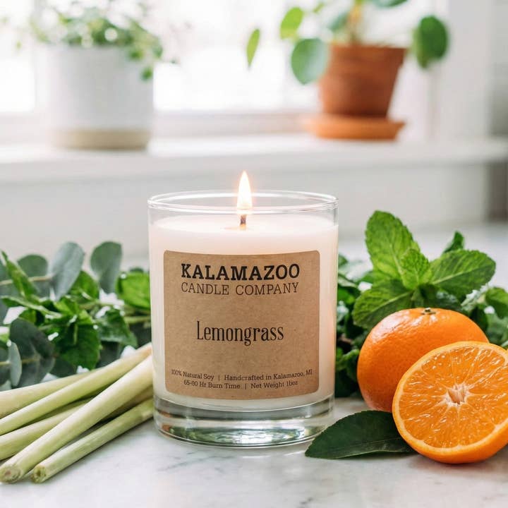 Candela alla citronella di soia 10oz - Versata a mano in Michigan per la vendita all'ingrosso da parte di Kalamazoo Candle Company