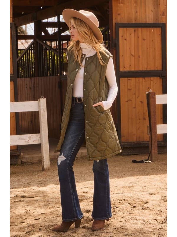 Oddi - Wholesale Outerwear Vest - Women's - Plus Quilted Vest Jacket - Front Snap Button Closure5