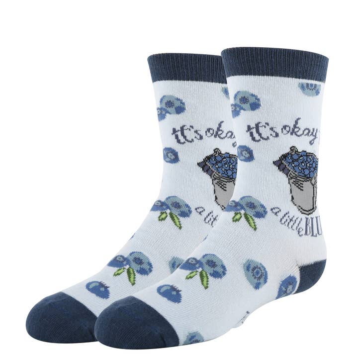Un petit bleu | Chaussettes rigolotes pour enfants avec motif de myrtilles pour la vente par Oooh Yeah/Sock It Up/Oooh Geez Slippers