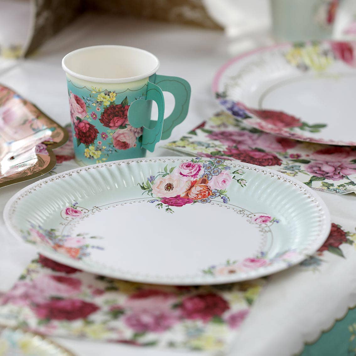 Talking Tables USA - Wholesale Disposable Plate - Round Vintage Paper Plates | 24 Pack | Summer | Wedding |2