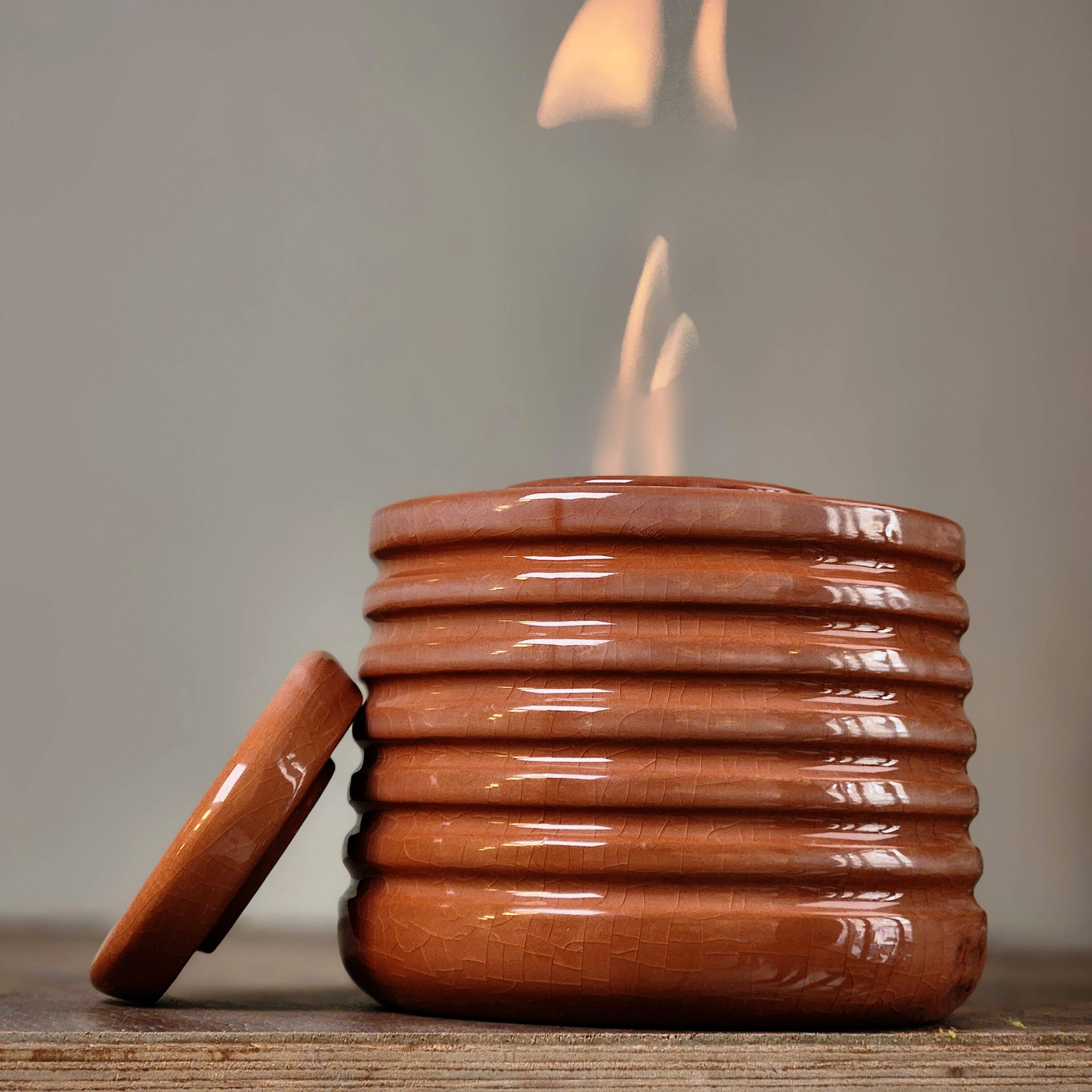 Siesta Studio – wholesale Fire pit – Ceramic Tabletop Fireplace (Red)1