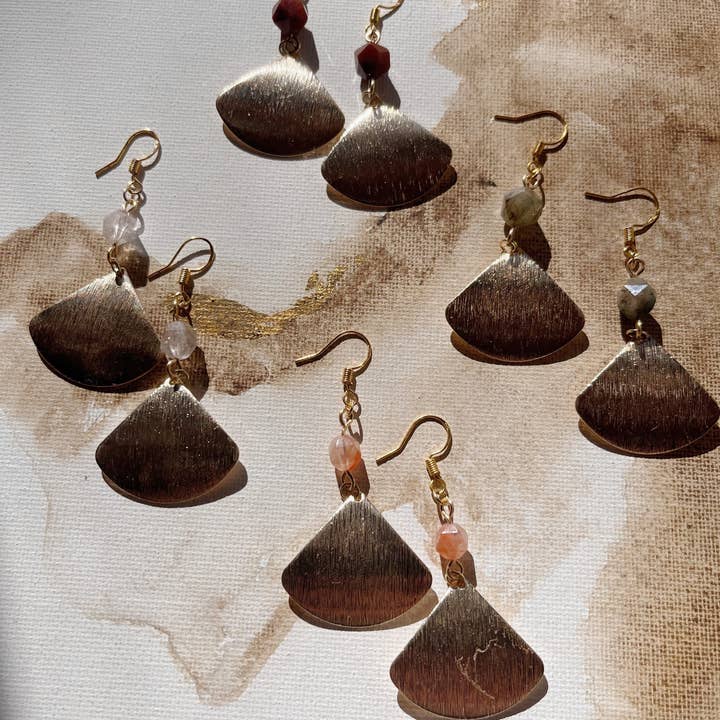 Orecchino Nora per la vendita all'ingrosso da parte di MADE for you