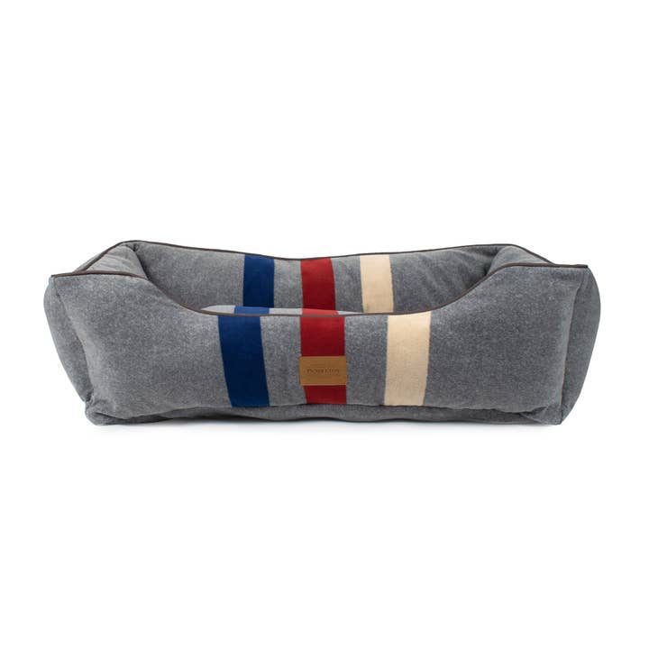Carolina Pet Company - Wholesale Pet Bed - Dog - Pendleton Cabin Stripe Fleece Kuddler Dog Bed